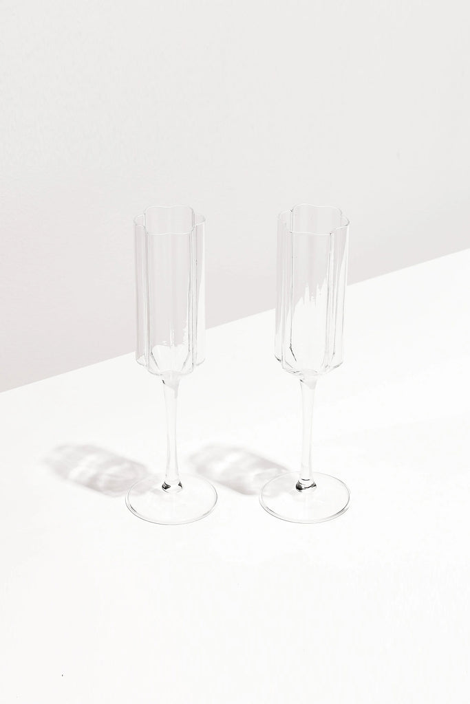 Wave Flutes Glass Set (Clear) by Yo Home