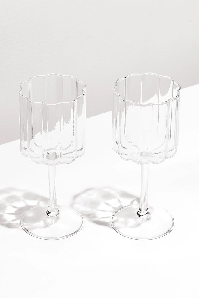 Wave Wine Glass Set (Clear) by Yo Home