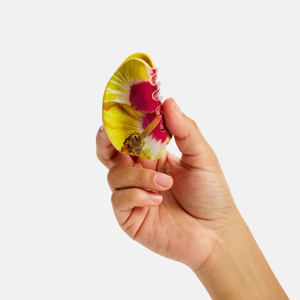 Juno Claw (Hibiscus Flower) by The Yo Store
