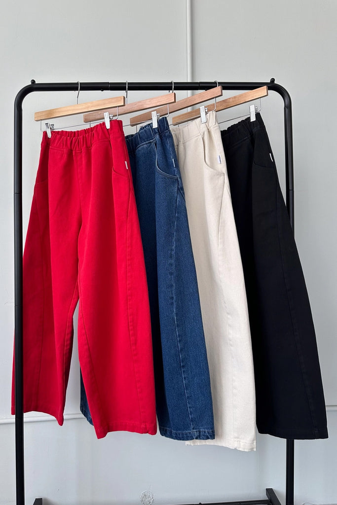 Arc Pants (Crayon Red) by Le Bon Shoppe