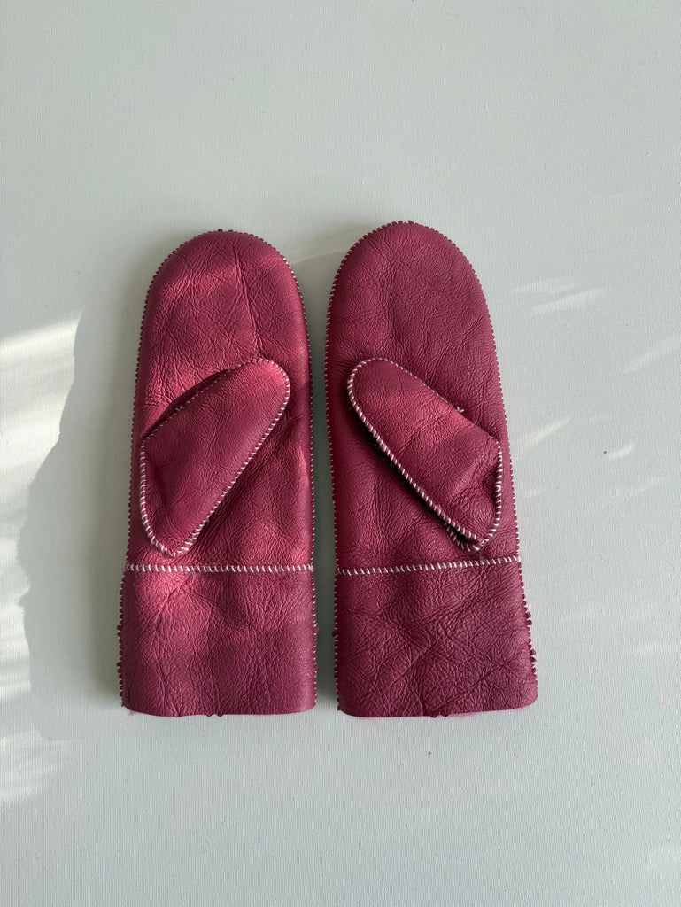 Shearling Mittens (Pink) by Billy Bamboo