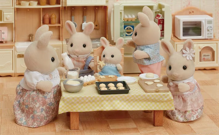 Milk Rabbit Family by Calico Critters