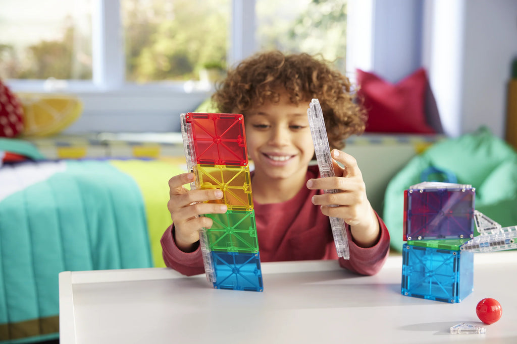 Rail Racers 33-Piece Set by Magna-Tiles