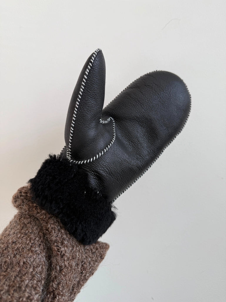 Shearling Mittens (Black w/ Contrast Stitching) by Billy Bamboo