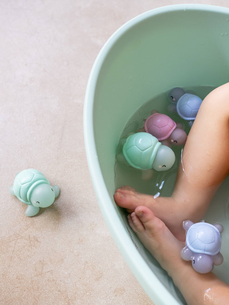 Turtle Family Color Changing Bath Toys by Saro / Kalencom