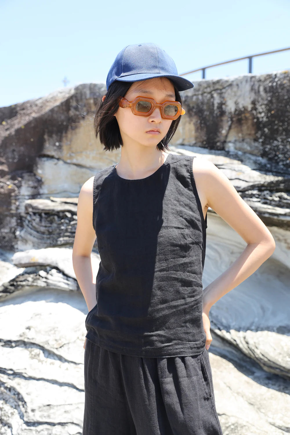 Basic Linen Vest (Black) | The Yo Store | Portland, OR