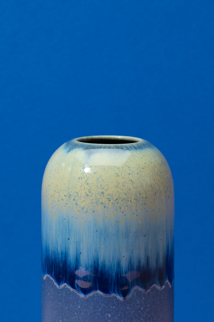 Yuki Vase (Tanzanite Splash)