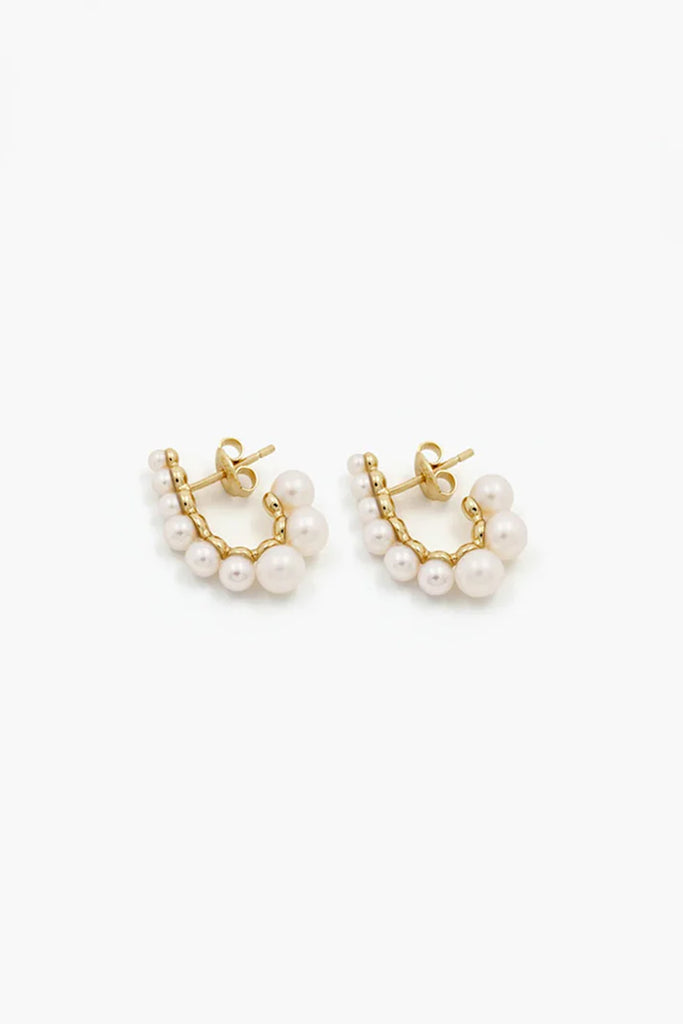 No. 12063 Gradient Pearl Earrings by RAGBAG