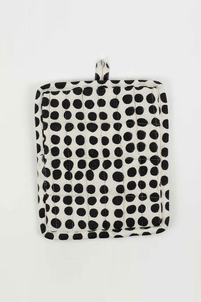 Dots Pot Holder by A World Of Craft