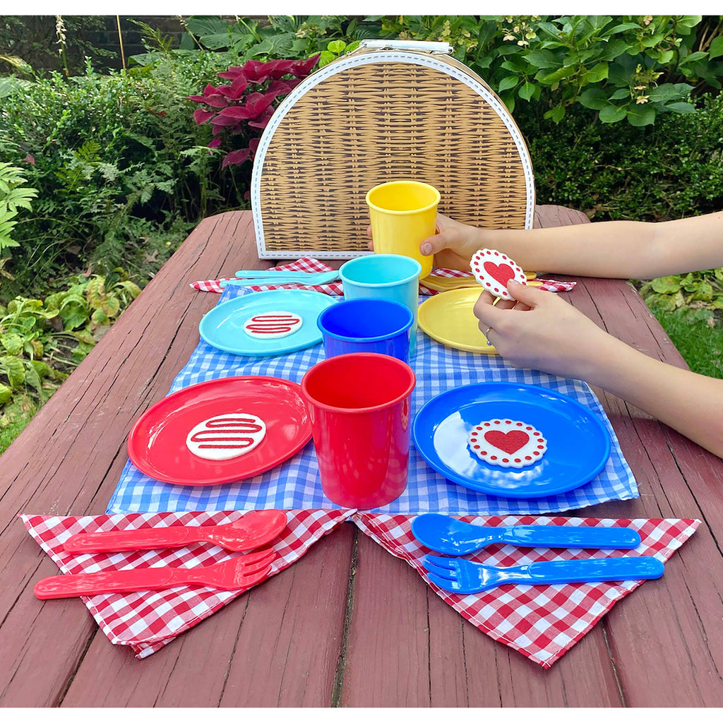 Deluxe Picnic Set (Brown) by Bright Stripes
