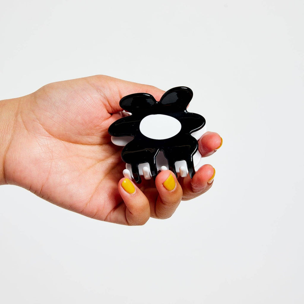 Flower Claw (Black + White) by The Yo Store