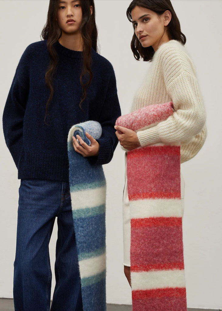 Sofia Alpaca Scarf (Pink) by surprise