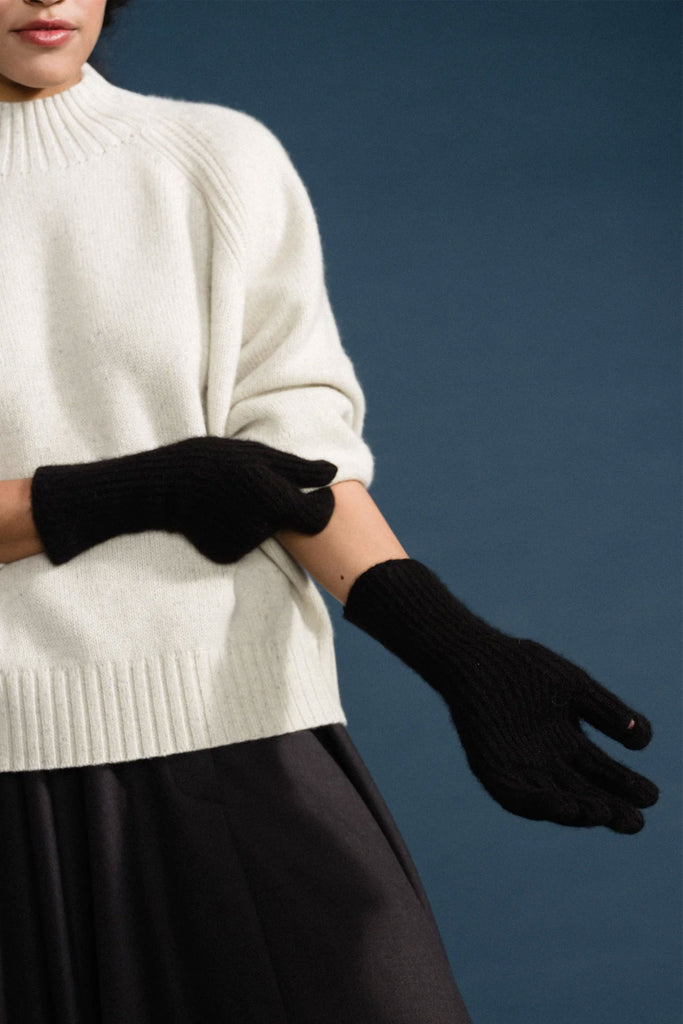 Cashmere Ribbed Gloves (Black) by Hansel from Basel