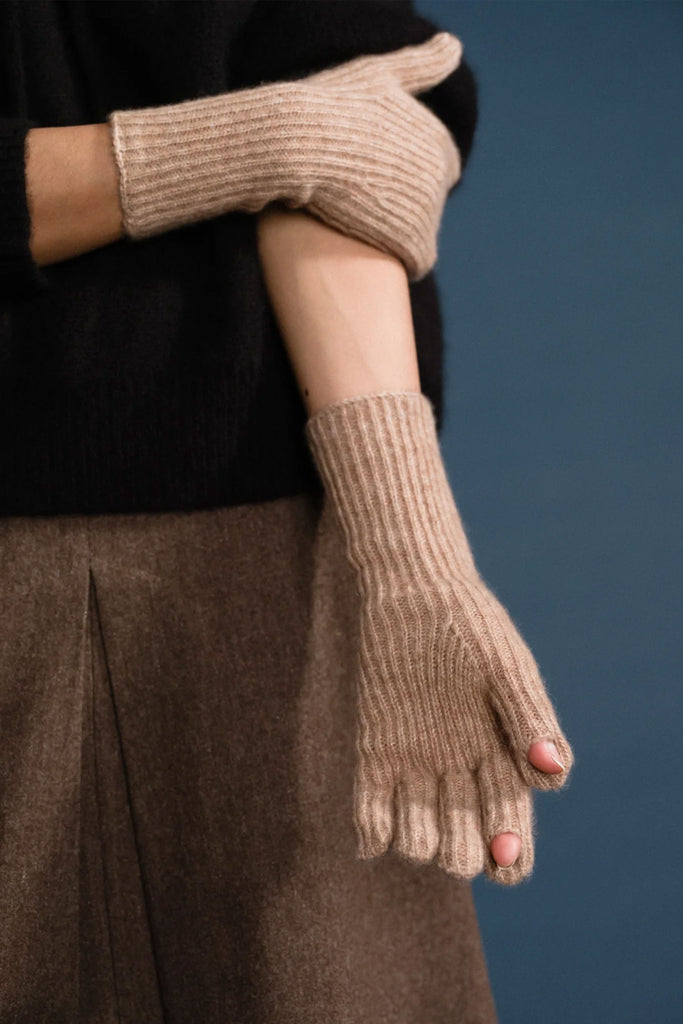 Cashmere Ribbed Gloves (Fawn) by Hansel from Basel