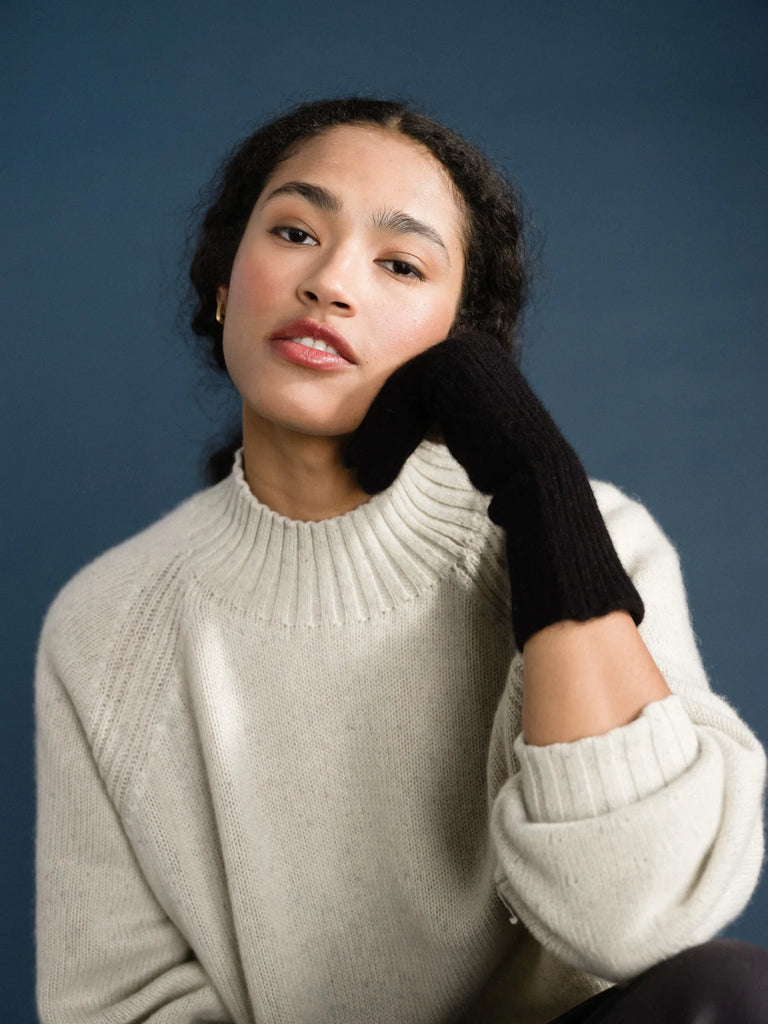 Cashmere Ribbed Gloves (Black) by Hansel from Basel