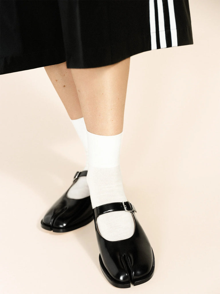 Wool Tabi Short Crew (Ivory) by Hansel from Basel