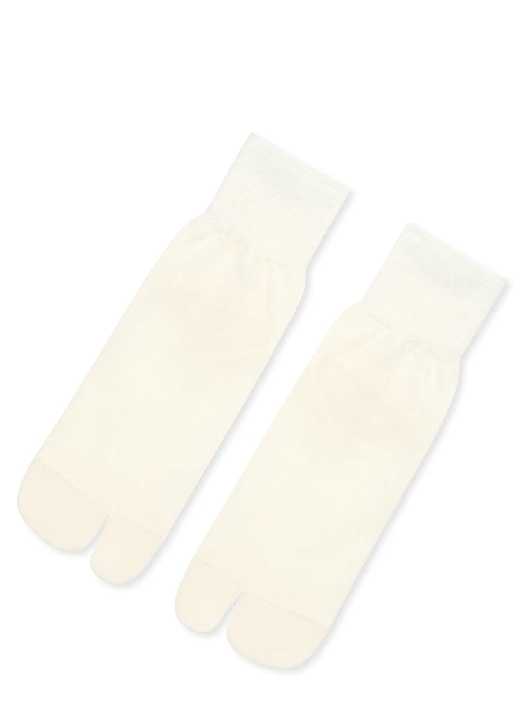 Wool Tabi Short Crew (Ivory) by Hansel from Basel
