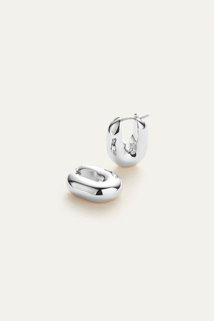 Puffy U-Link Earrings (Silver) by Jenny Bird