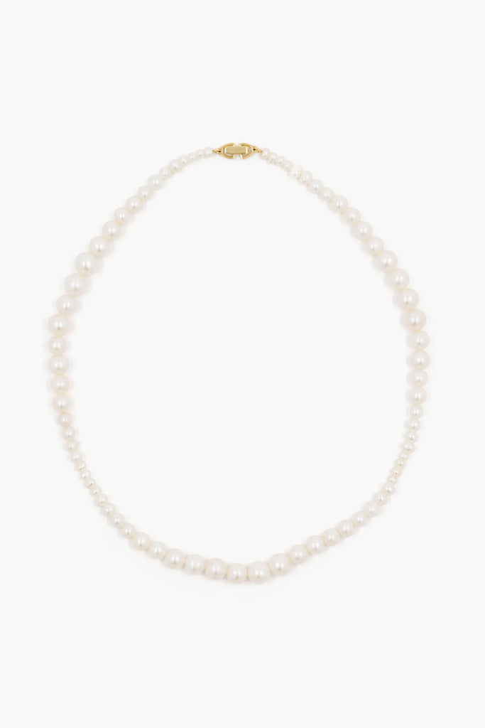 No.15032 Gradient Pearl Necklace by RAGBAG